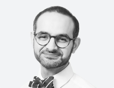 Fahd Saleh, our award-winning Periodontist.